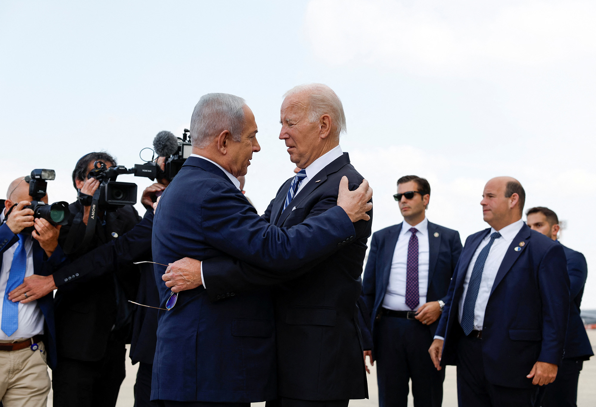 U.S. President Joe Biden is welcomed by Israeli Prime Minster Benjamin Netanyahu in Tel Aviv, Israel, on October 18, 2023. REUTERS/
