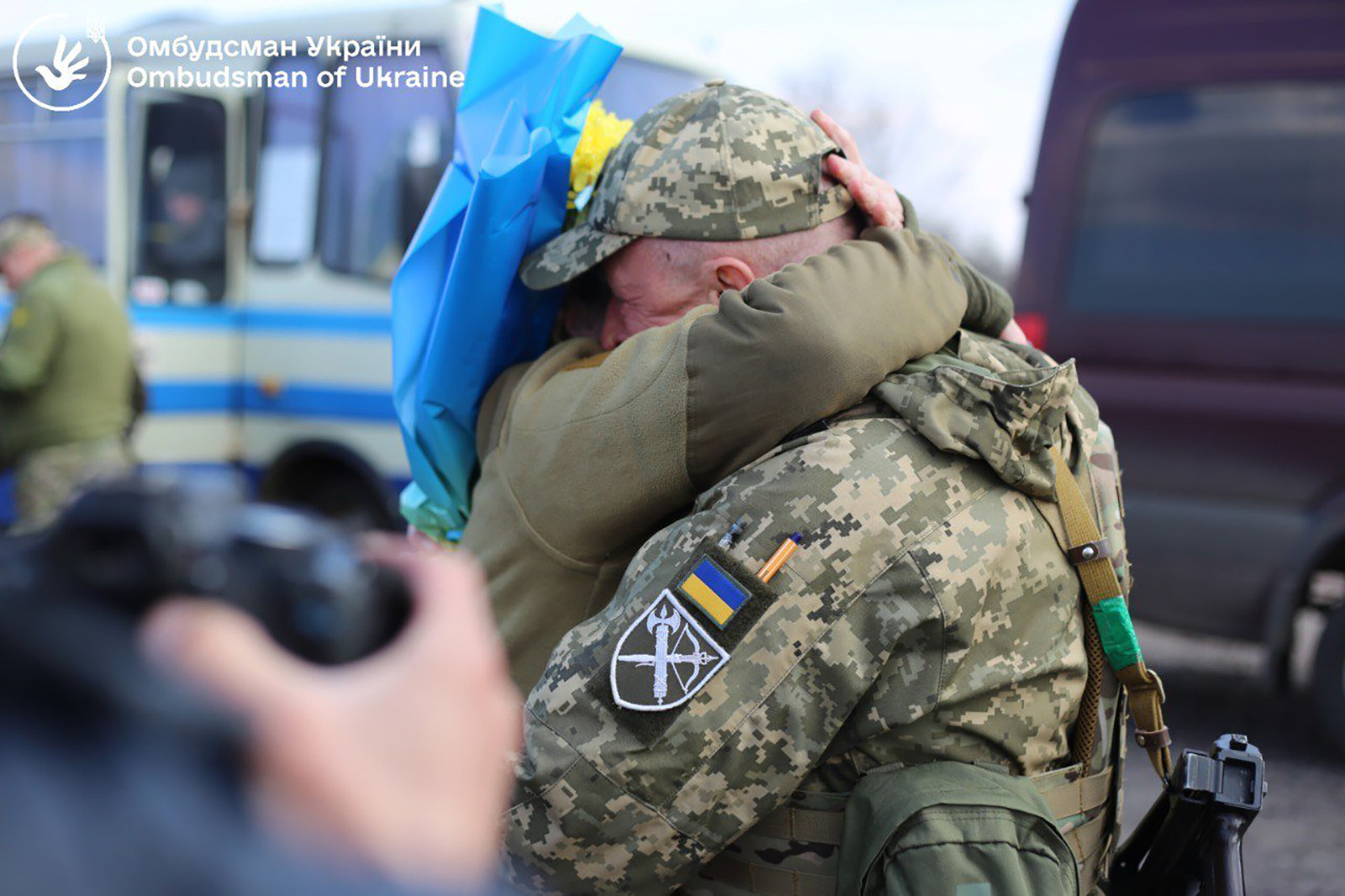 Ukraine's presidential office head, Andriy Yermak confirmed there was a prisoner swap saying 100 Ukrainians were returned home.