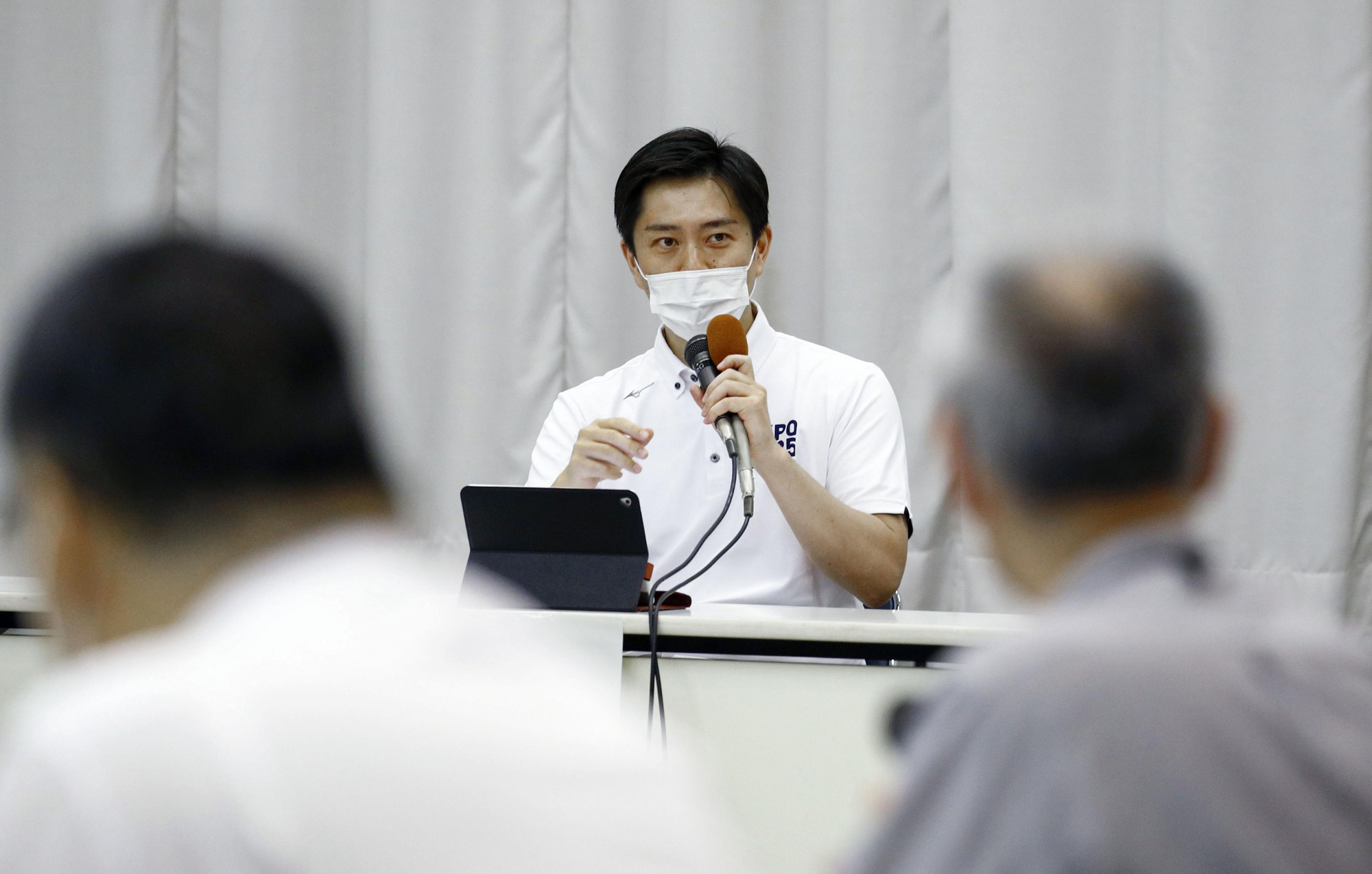 Osaka Gov. Hirofumi Yoshimura speaks during an anti-coronavirus taskforce meeting of the western Japan prefectural government on July 28 in Osaka, Japan. 