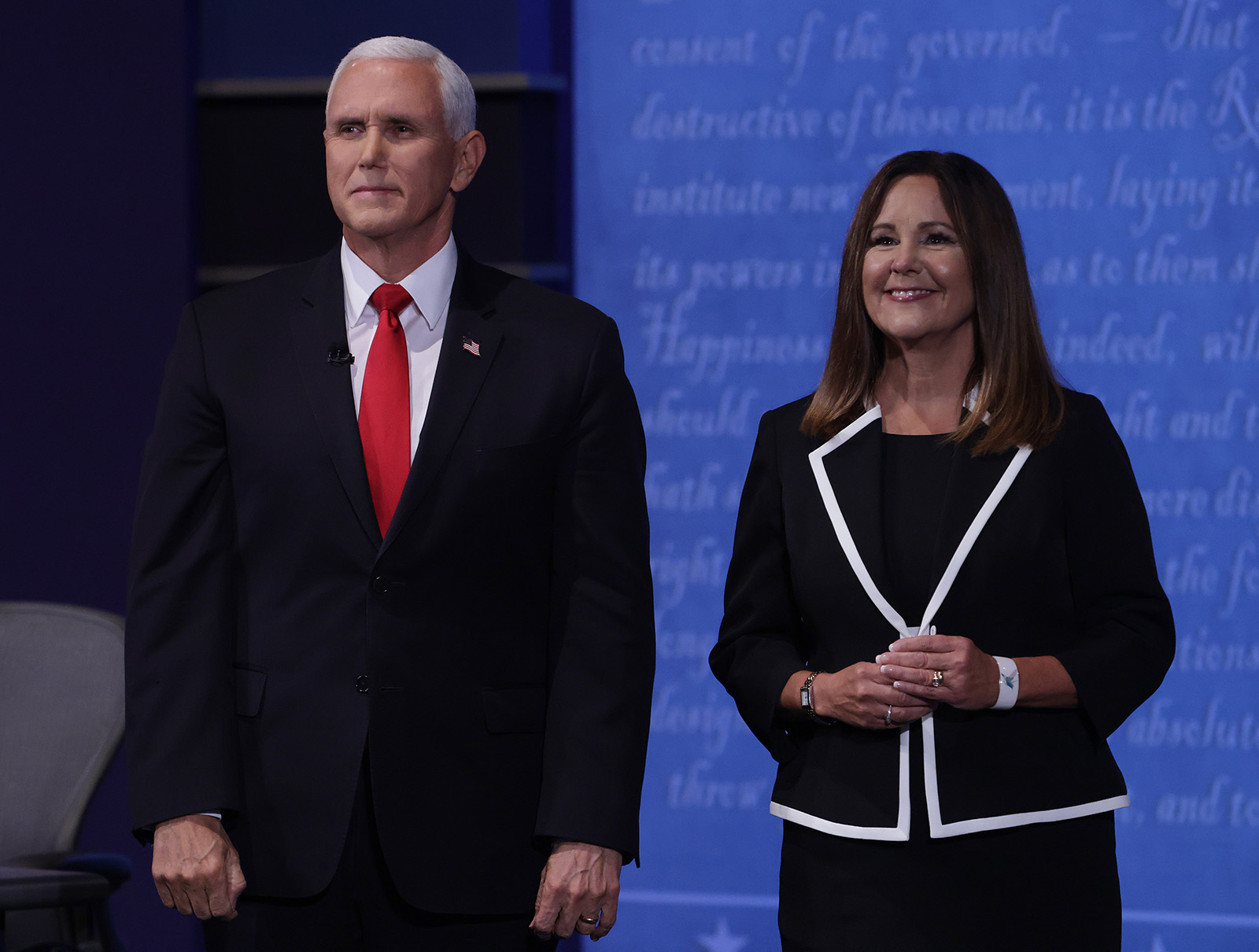 Karen Pence Didnt Wear A Mask On Stage After Debate 7559