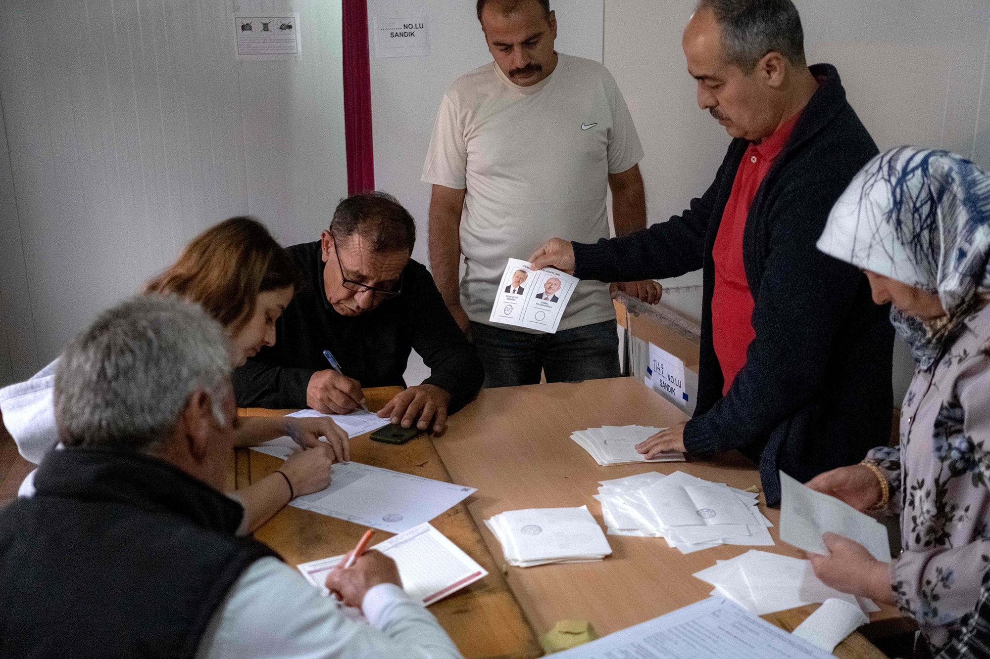 Electoral officials count ballots on May 28, in Kahramanmaras, Turkey. 