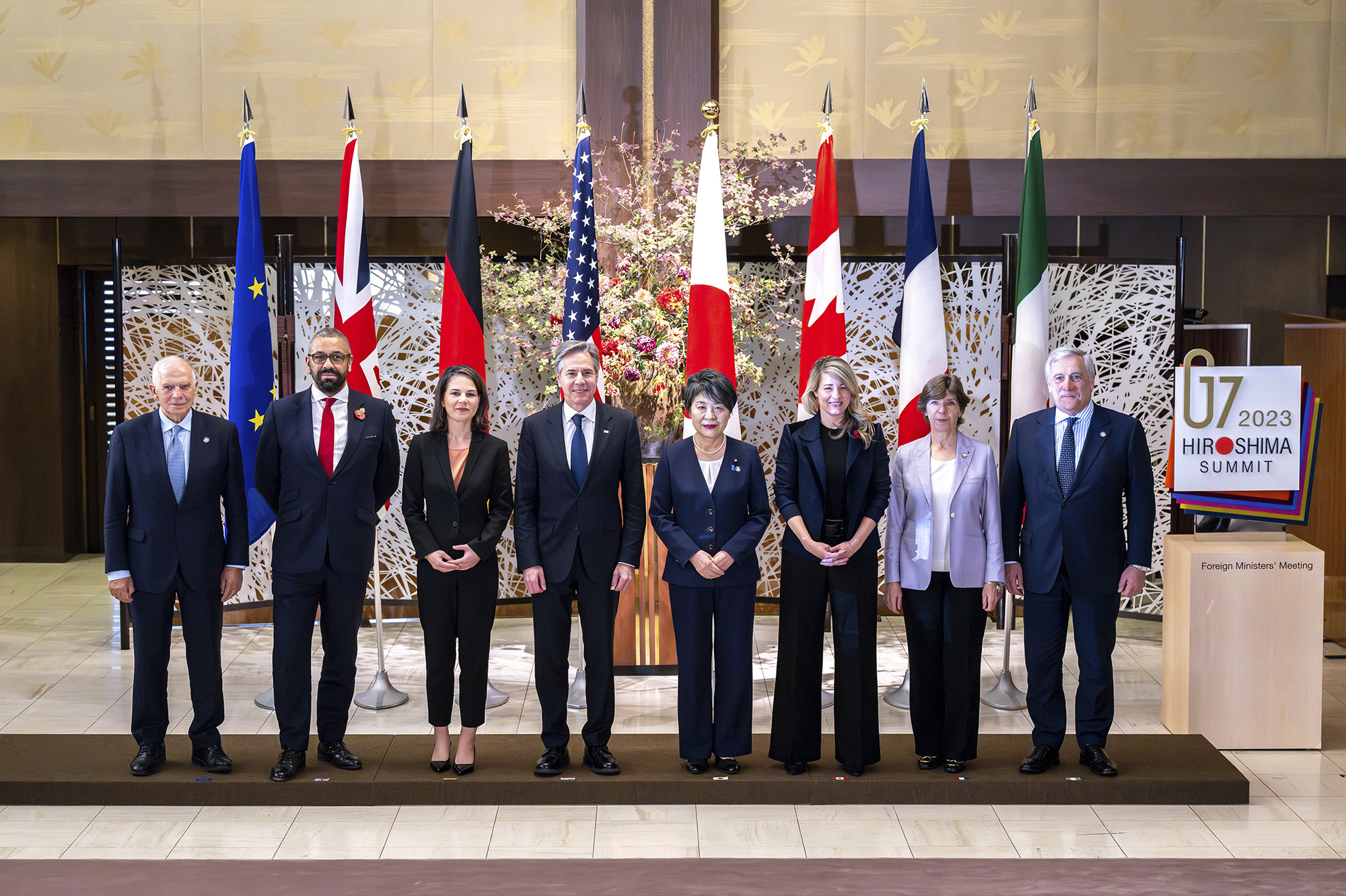 G7 foreign ministers and an EU representative pose for a group photo in Tokyo on November 8.