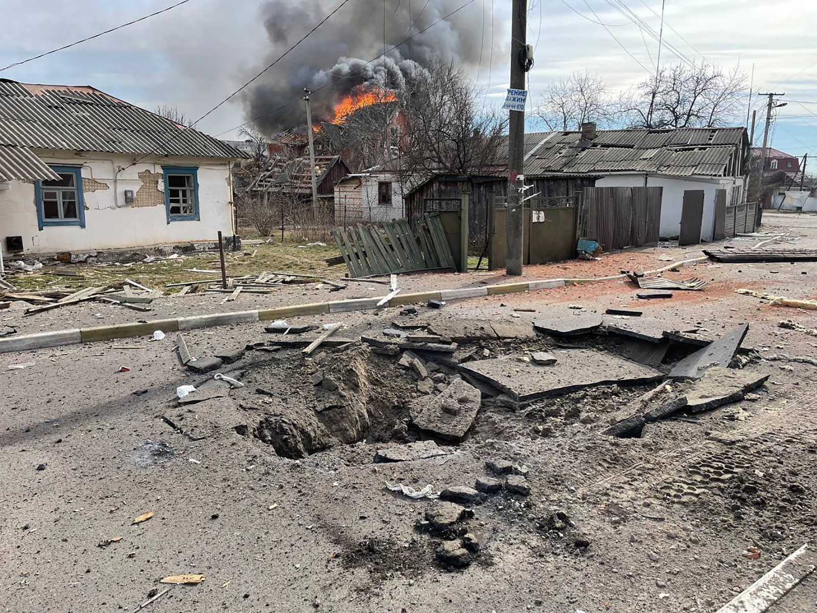 Gran devastación vista en Makarev, un pueblo ucraniano a 30 millas al oeste de Kiev