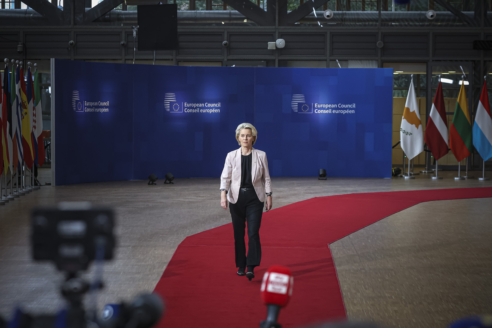 Ursula von der Leyen arrives at the European Council in Brussels on Thursday.