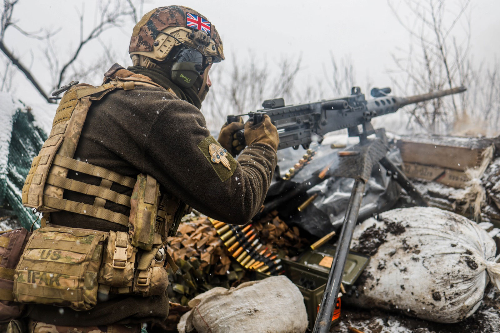 Daytime exchanges are hardly quiet in Krasnohorivka, in eastern Ukraine. While CNN was present at the unit's positions, it opened up with a Browning 50 caliber heavy machine gun as well as AK47s and rocket propelled grenades. 