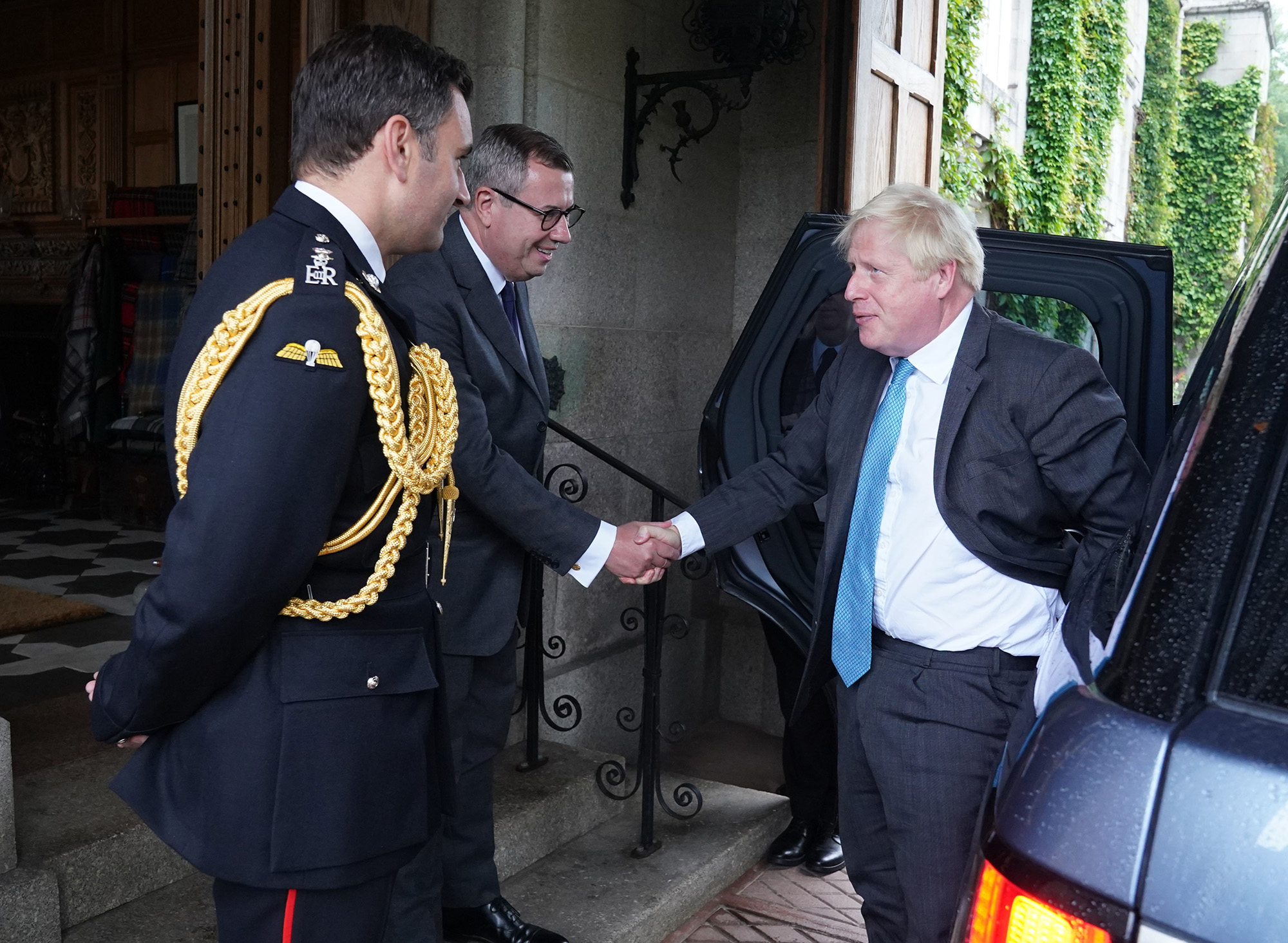 Outgoing Prime Minister Boris Johnson arrives for an audience with the Queen to formally resign as Prime Minister at Balmoral Castle on September 6, in Aberdeen, Scotland.