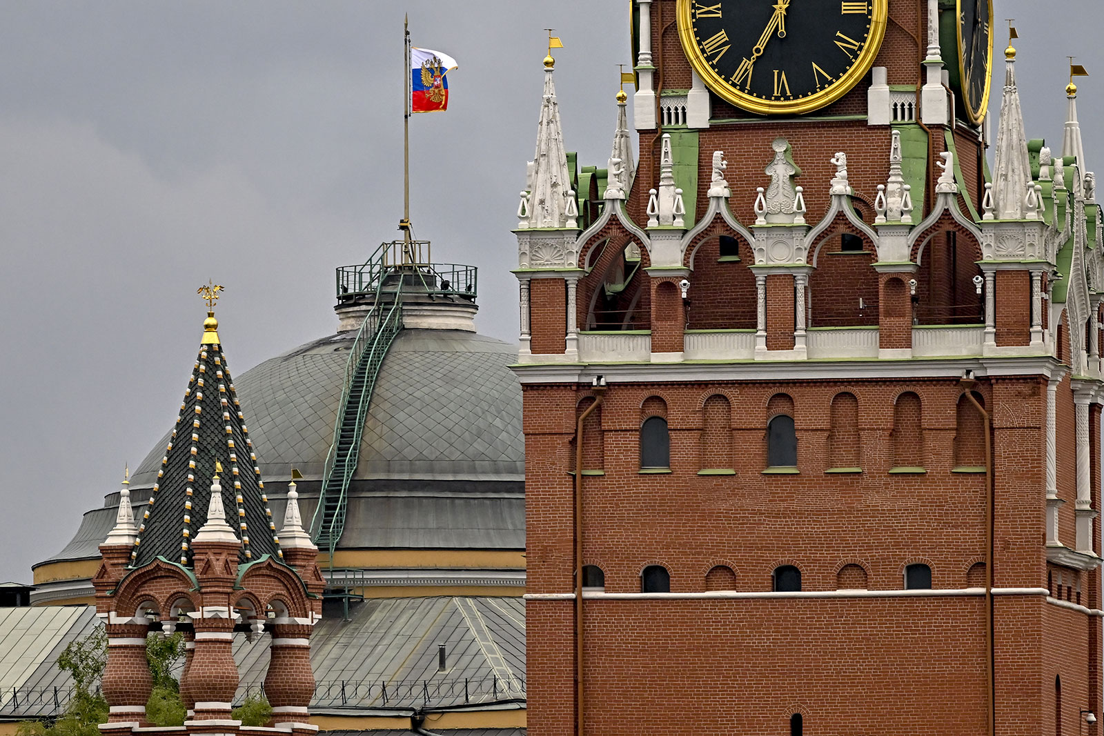A wider view of Kremlin where what appears to be damage can be seen on the dome. 