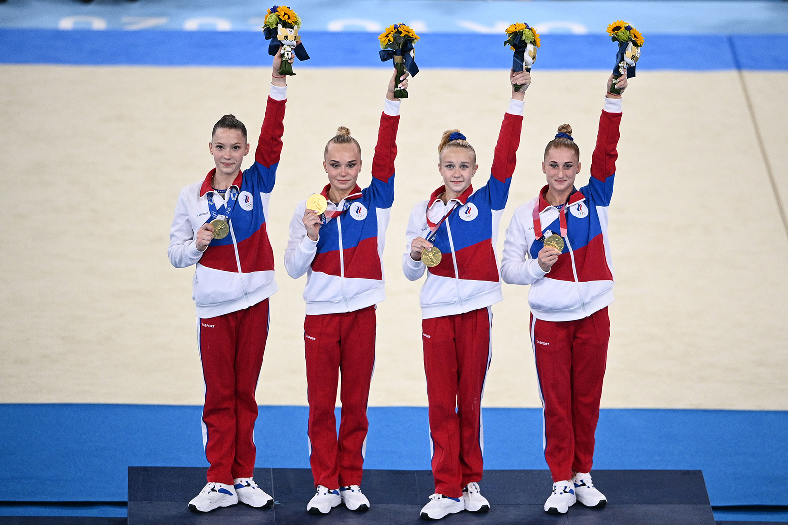 U.S. men gymnasts have outside shot at Tokyo Olympics medal - Los Angeles  Times