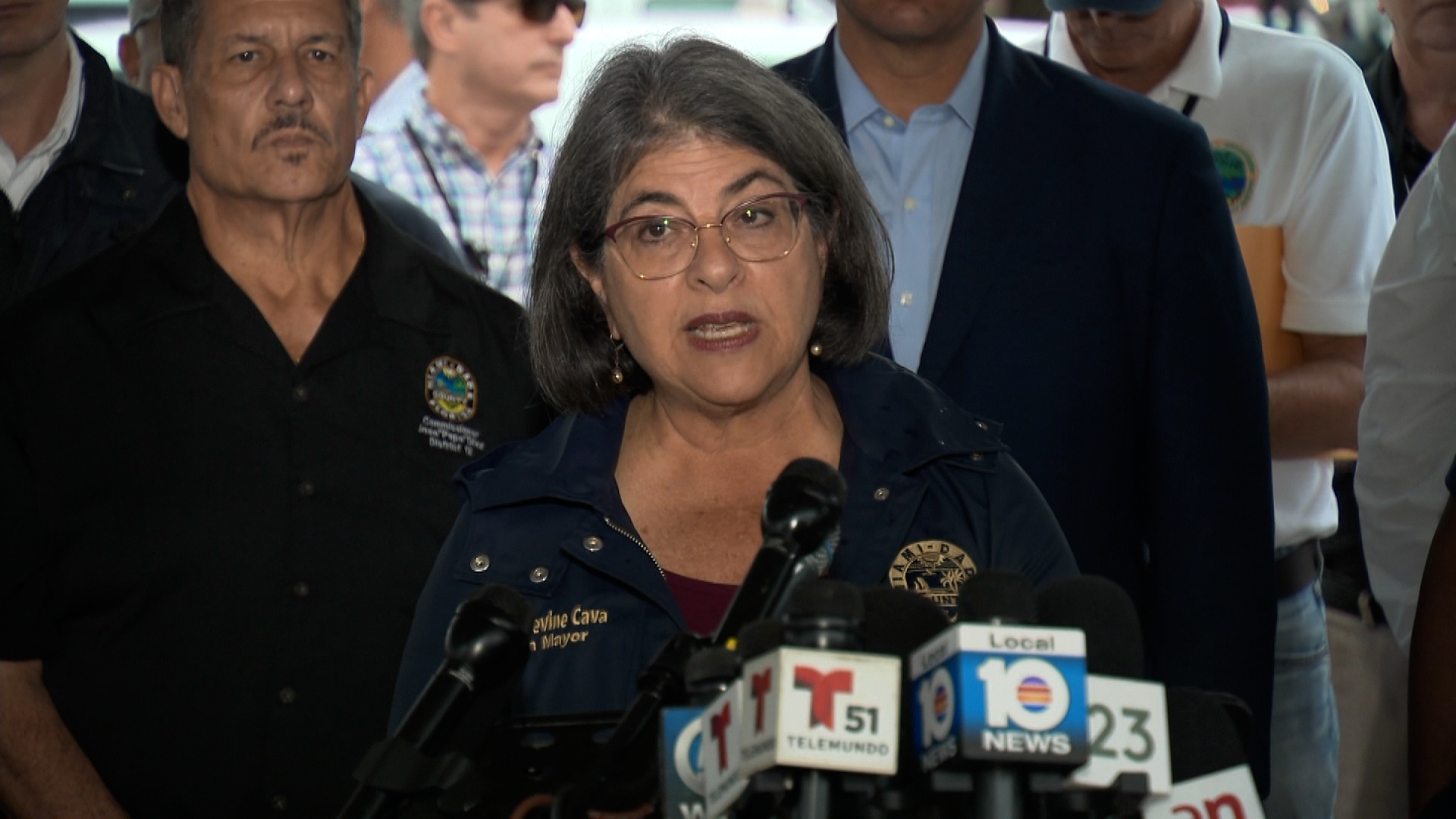 miami-dade-mayor-says-16-now-confirmed-dead-from-surfside-collapse