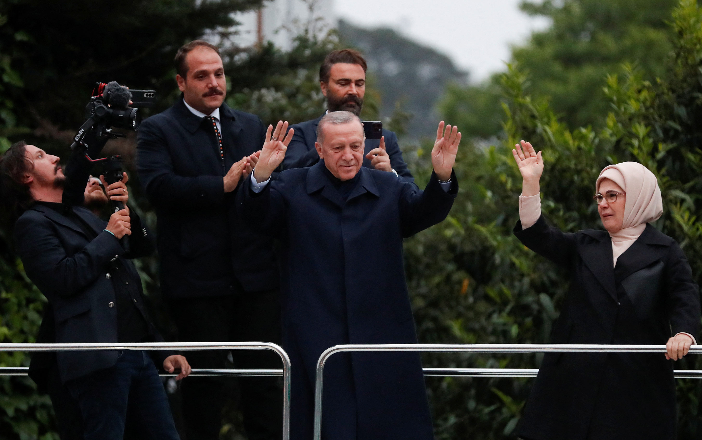 Turkish President Recep Tayyip Erdogan addresses a crowd of supporters in Istanbul on May 28. 