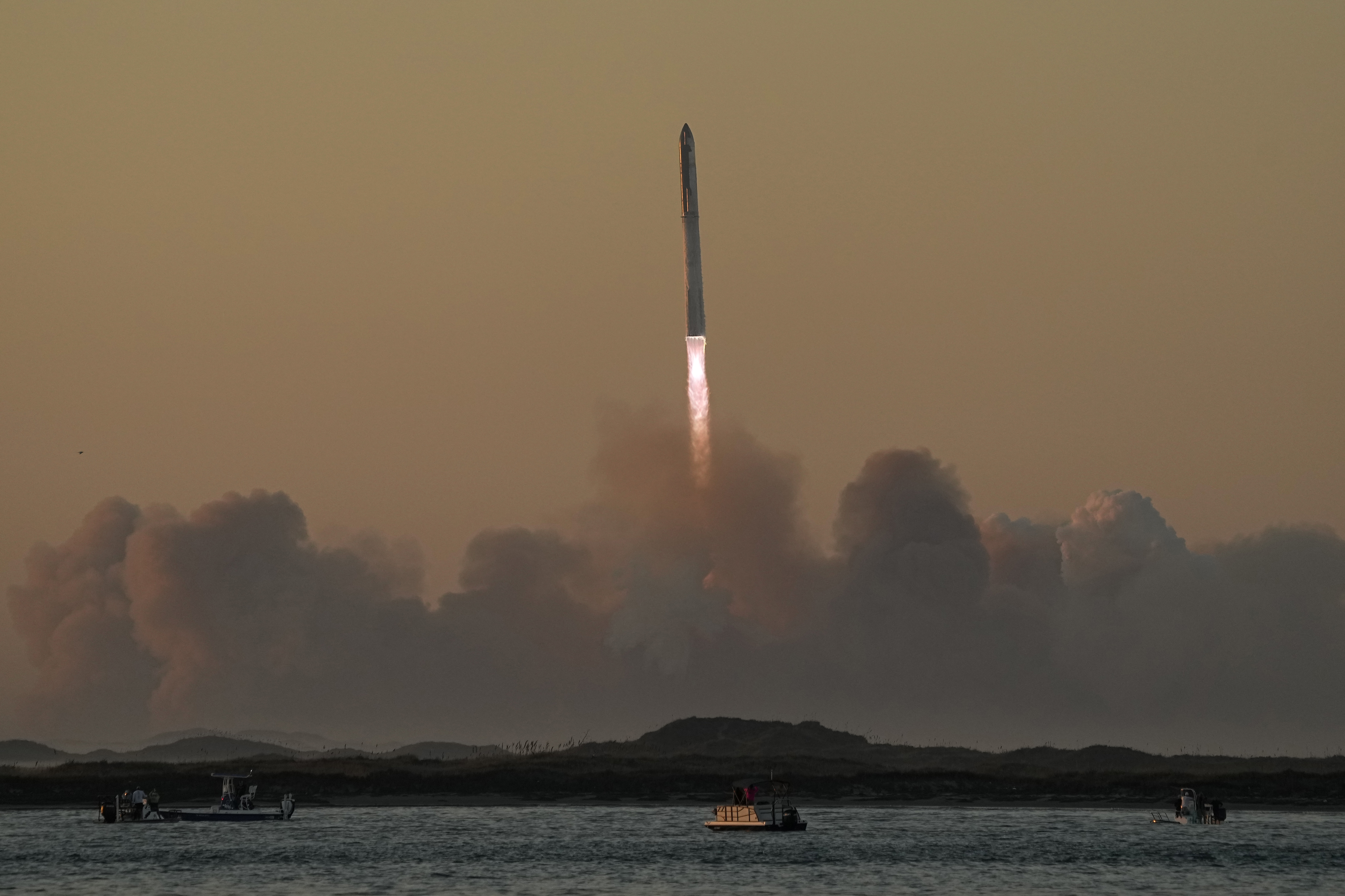 SpaceX's Starship launches for a test flight from Starbase in Boca Chica, Texas, on Saturday, November 18.