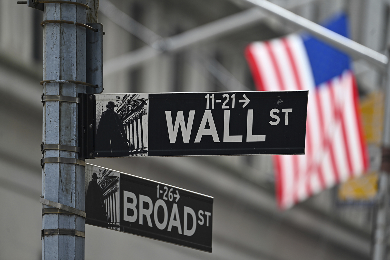 The New York Stock Exchange on Wall Street on September 27 in New York City.