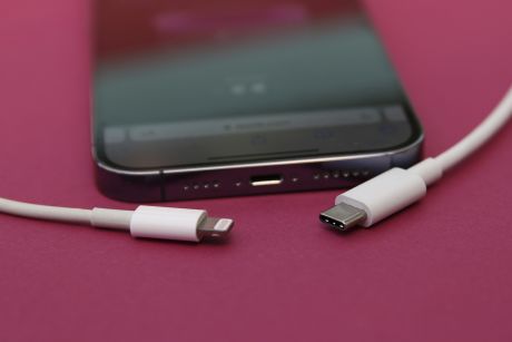 First Look at iPhone 15's Included USB-C Cable: Unveiling New Craftsmanship  and Design - Chargerlab