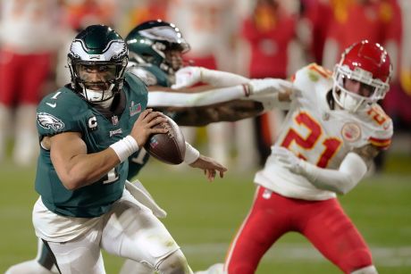 Travis Kelce, Jason Kelce Share Emotional Embrace With Mom On Field At  Super Bowl