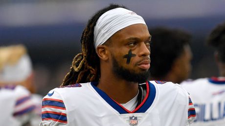 Buffalo Bills football player Damar Hamlin in critical condition after  heart stops mid-game - World Socialist Web Site