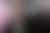 ارتدت إيلي غولدينغ بلوزة قصيرة مزينة بالخرز الكريستالي مع تنورة متناسقة مع مدفأة للذراع من مجموعة ربيع وصيف 2023 من Philosophy di Lorenzo Serafini. 