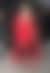 در نوامبر 2022، آنیا تیلور-جوی لباس تک رنگی با جوراب شلواری قرمز به تن کرد.