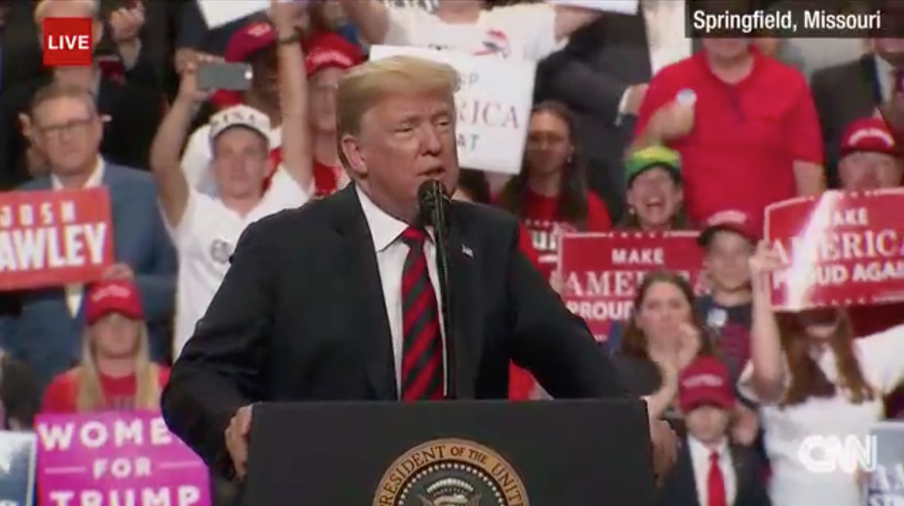 Live President Trump holds Missouri rally