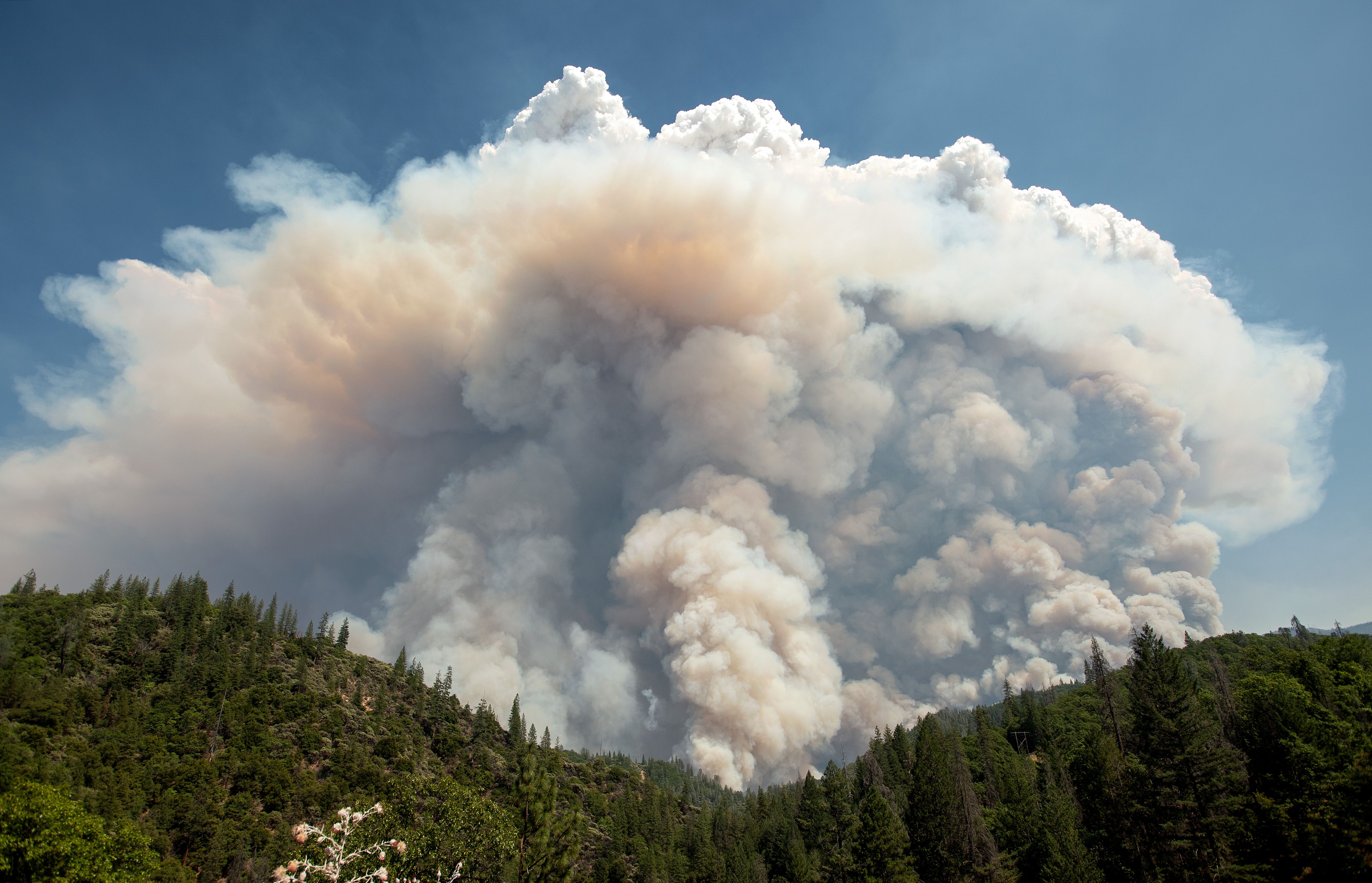 Live Deadly Carr Fire burns in California