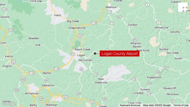 6 ヘリコプターがローガン郡の道路に衝突した後に死亡した, ウェストバージニア
