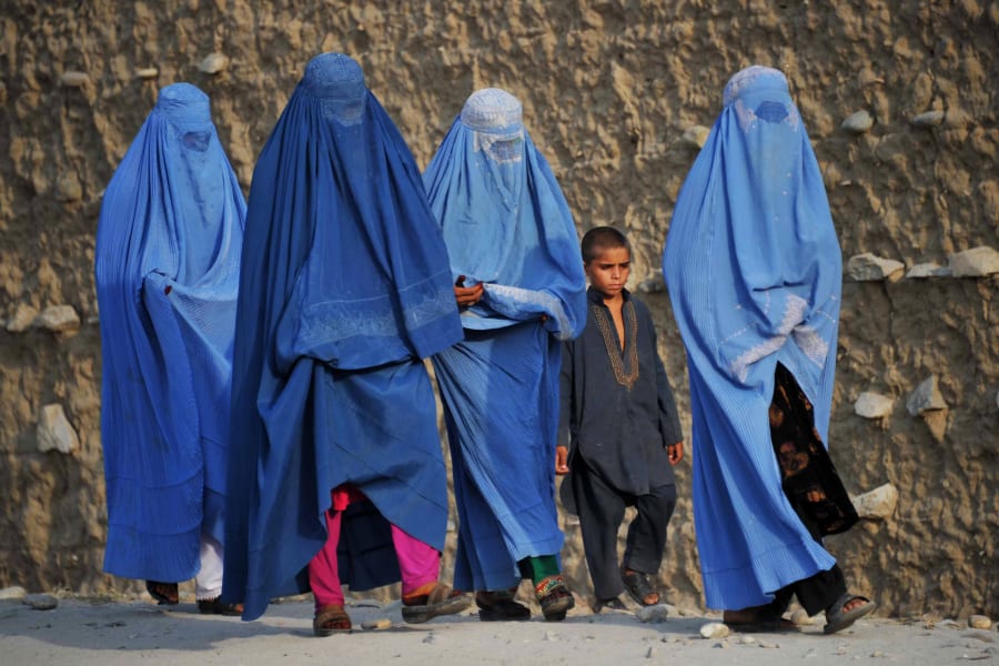 Afghan women 10