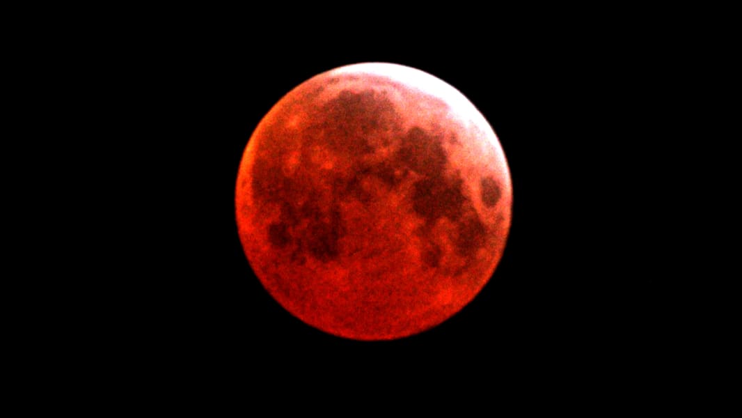 01 Lunar Eclipse 0414