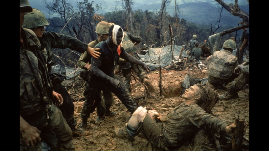 Iconic Photos Of The Vietnam War - 