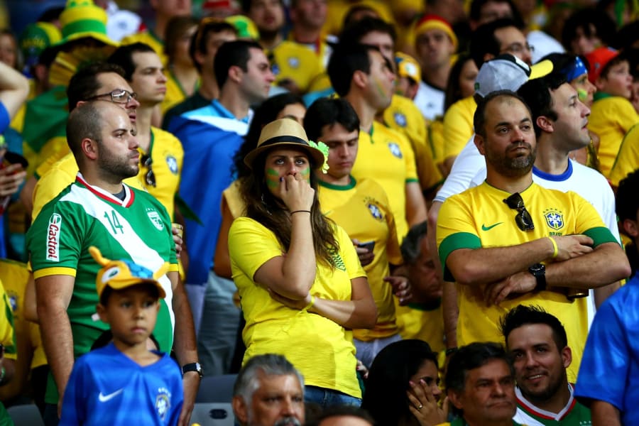 04 Brazil fans 0708