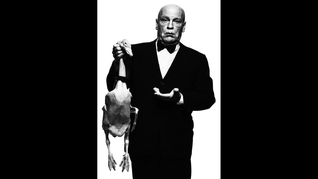 03_Albert Watson - Alfred Hitchcock with Goose, 1973