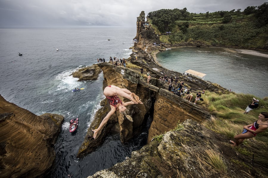 portugal red bull cliff diving 2015 04