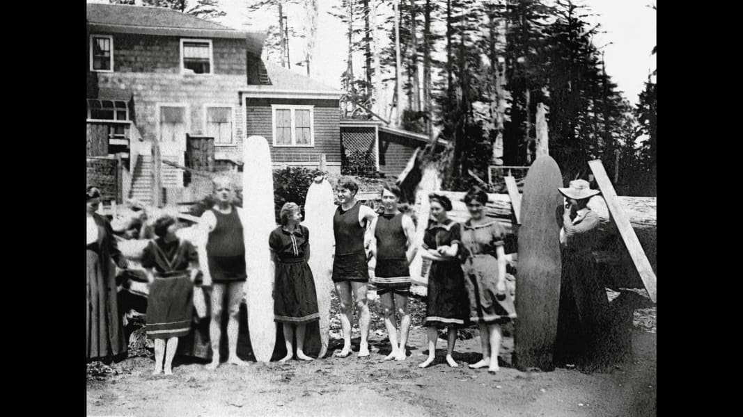 03 tbt surfing RESTRICTED