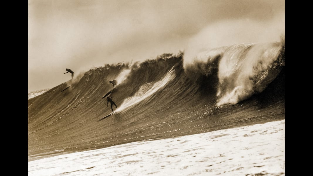 09 tbt surfing RESTRICTED
