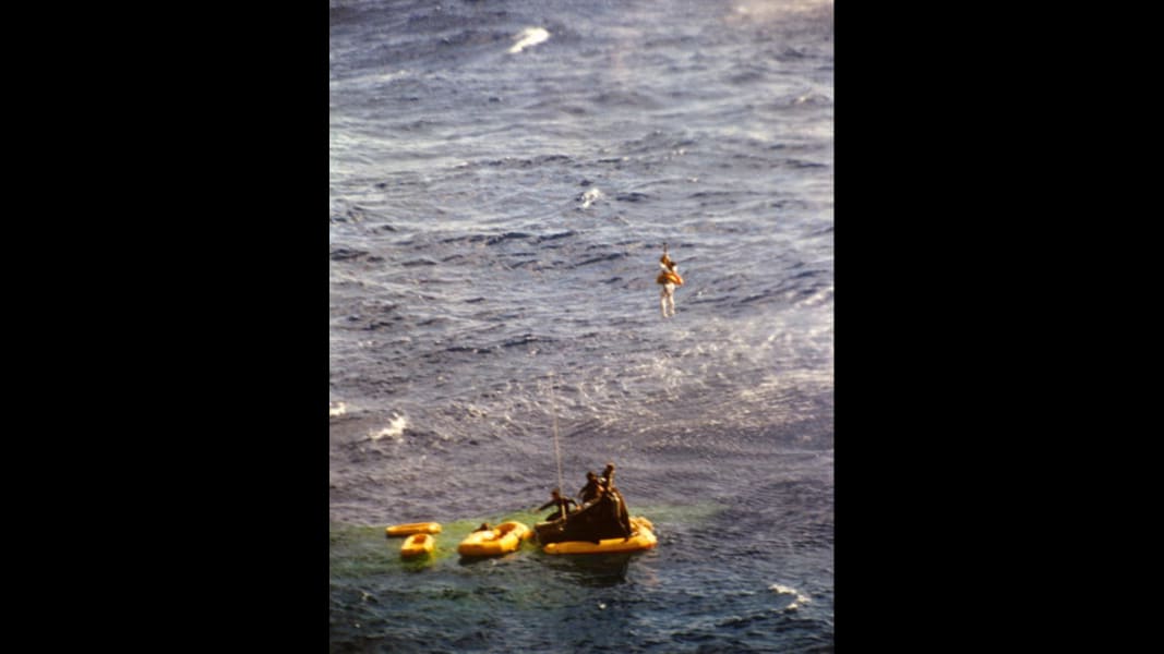 11 first american in space 0430 