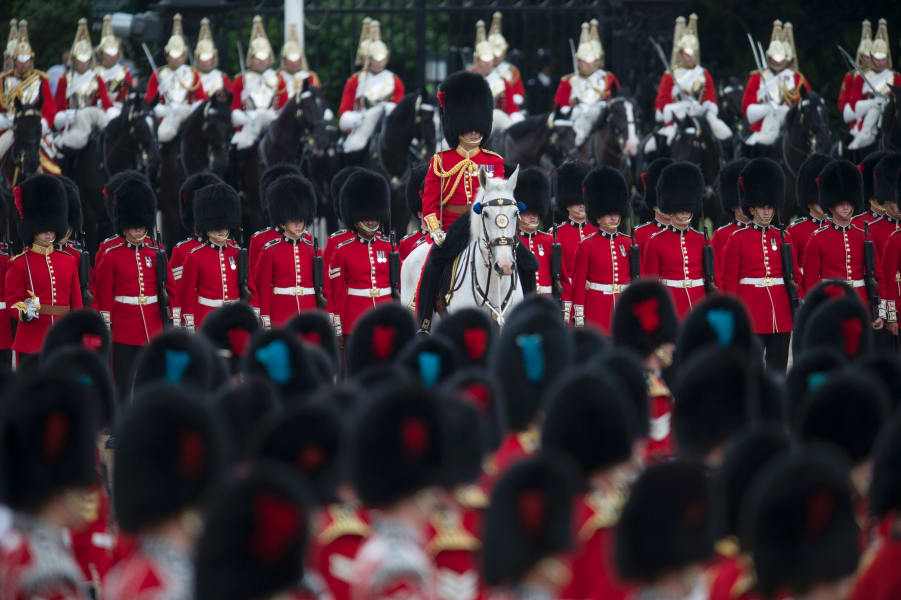 02.trooping the color 0611