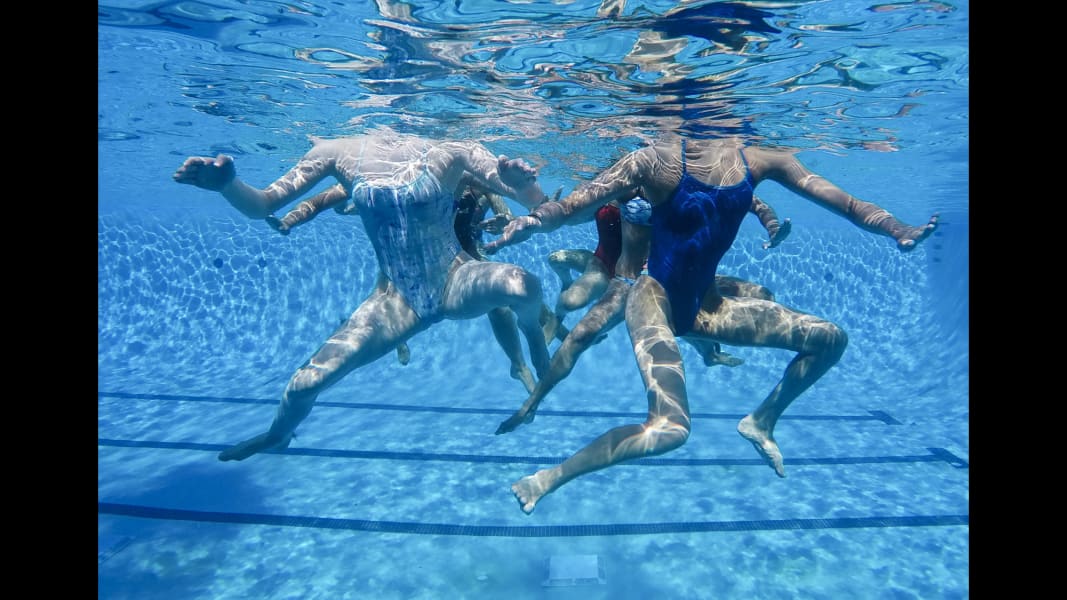 11 cnnphotos synchronized swimming RESTRICTED