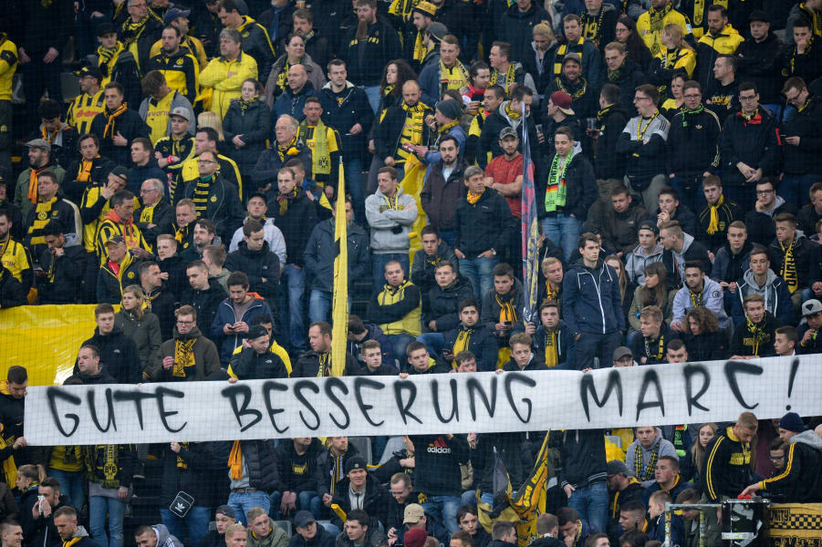 Dortmund fans banner
