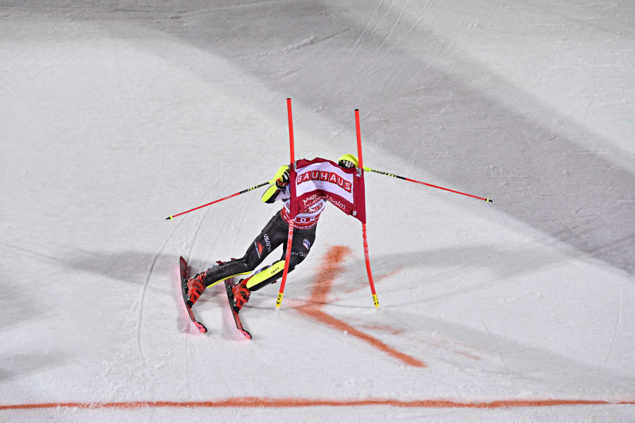 Mikaela Shiffrin Stockholm slalom world cup crown