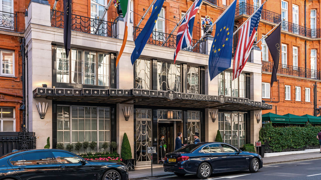 Top chef Daniel Humm will leave the Davies and Brook restaurant at Claridge's after the hotel rebuffed his decision to serve an entirely plant-based menu.