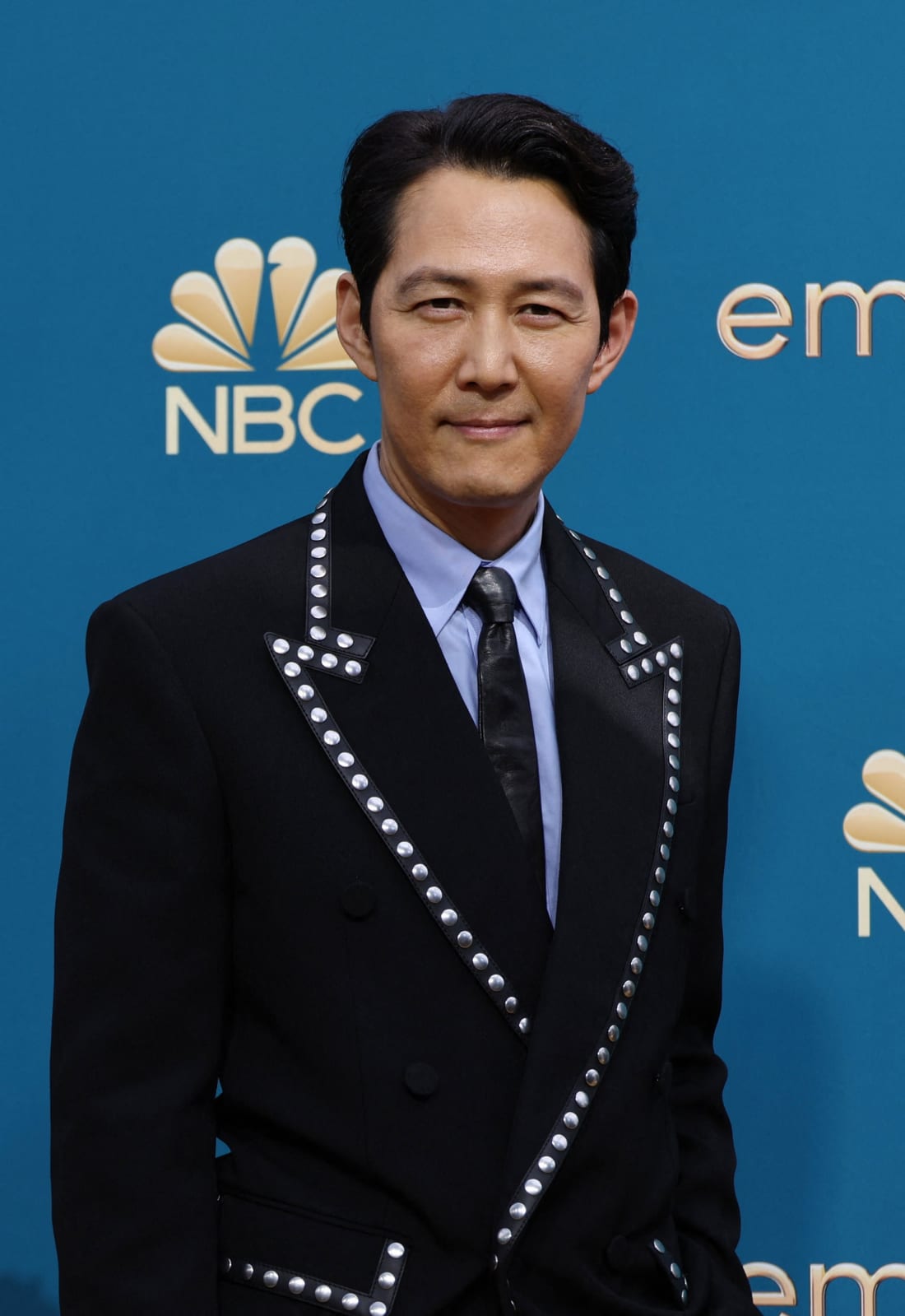 Lee Jung-jae, who went on to win Outstanding Lead Actor in a Drama series, looked suave in a studded jacket and leather tie.
