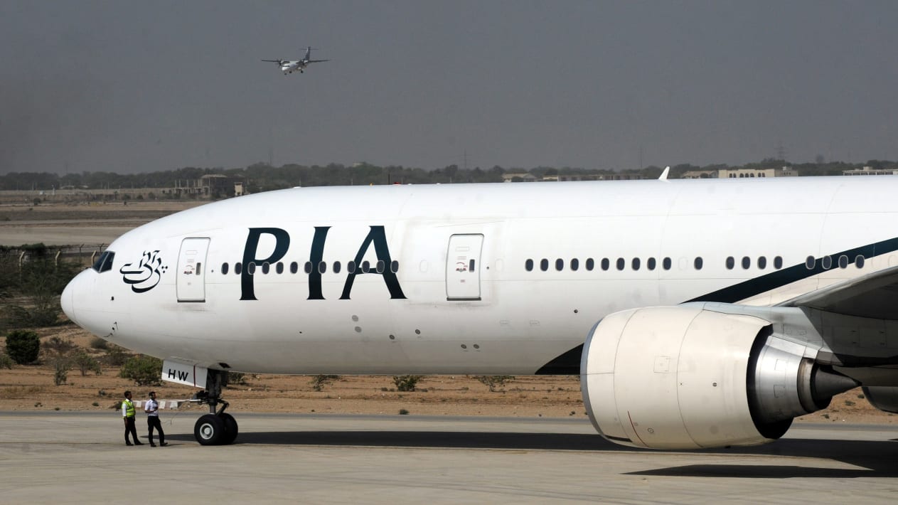 PIA flight 702 was delayed by seven hours due to the incident.