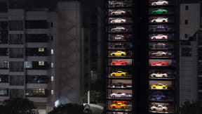 cnnmoney singapore luxury car vending