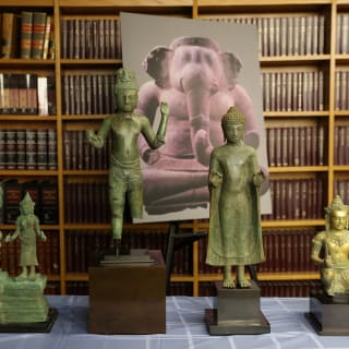 Seized items are displayed during an announcement of the repatriation and return to Cambodia of 30 Cambodian antiquities sold to U.S. collectors and institutions by Douglas Latchford and seized by the U.S. Attorney's Office in Manhattan, New York City, U.S., August 8, 2022. REUTERS/Andrew Kelly