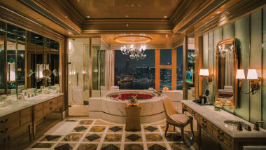 Hong Kong Luxury Suites Over The Top Hotel Opulence Cnn Travel