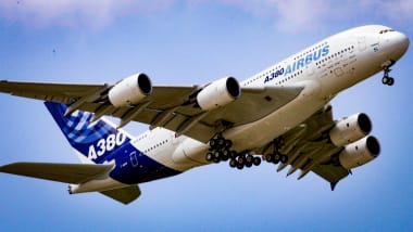 How The A380 Superjumbo Dream Fell Apart Cnn Travel - my first own made plane roblox