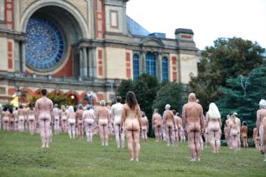 Girl group nudist FKK Jung