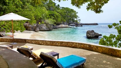 Hotels Offer Covid 19 Safety Amenities Free Health Care Doctor Visits And More Cnn Travel