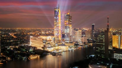 Iconsiam Bangkoks Dazzling Retail And Dining Complex - 