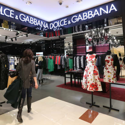 Russian prosecutor seeks to ban Dolce & Gabbana same-sex kiss ads - CNN  Style