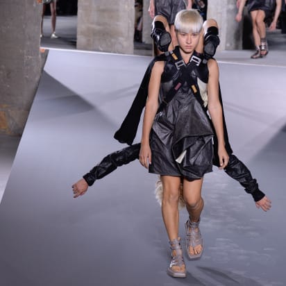desinficere skorsten Smidighed Paris Fashion Week 2021: How to watch the Spring-Summer 2022 shows - CNN  Style