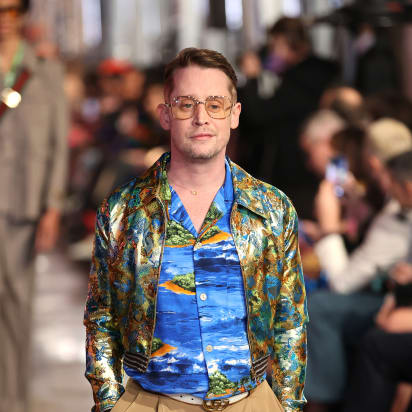 Macaulay and Jared Leto join celebrity at Parade show - CNN Style